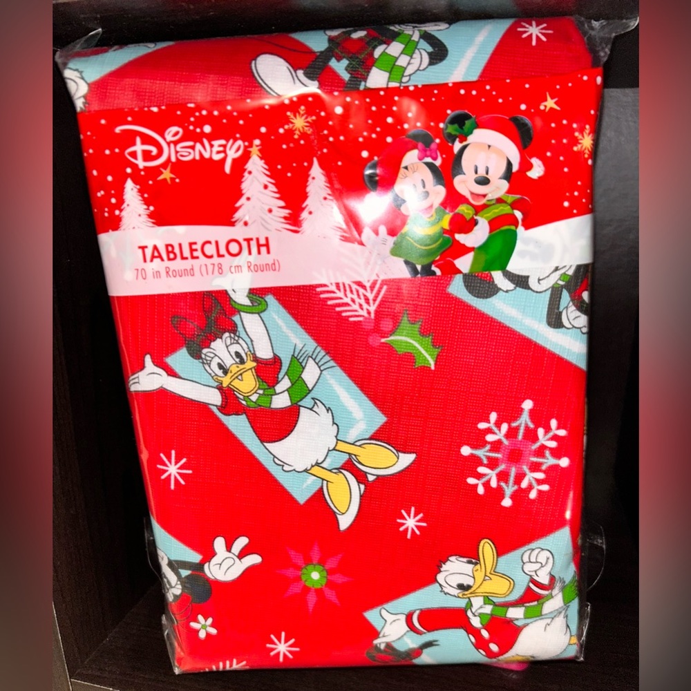 Brand New Disney Mickey Minnie Mouse Christmas Tablecloth 70” Round Vinyl Cover